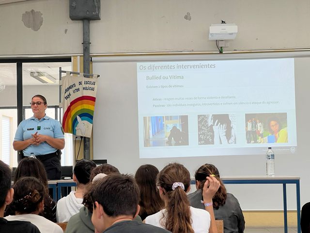 Sessão Esclarecimento Bullying e Cyberbullying GNR